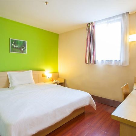 7Days Inn Guangzhou Nonglinxia Road Ouzhuang Subway Station Esterno foto
