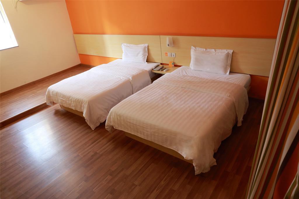 7Days Inn Guangzhou Nonglinxia Road Ouzhuang Subway Station Esterno foto